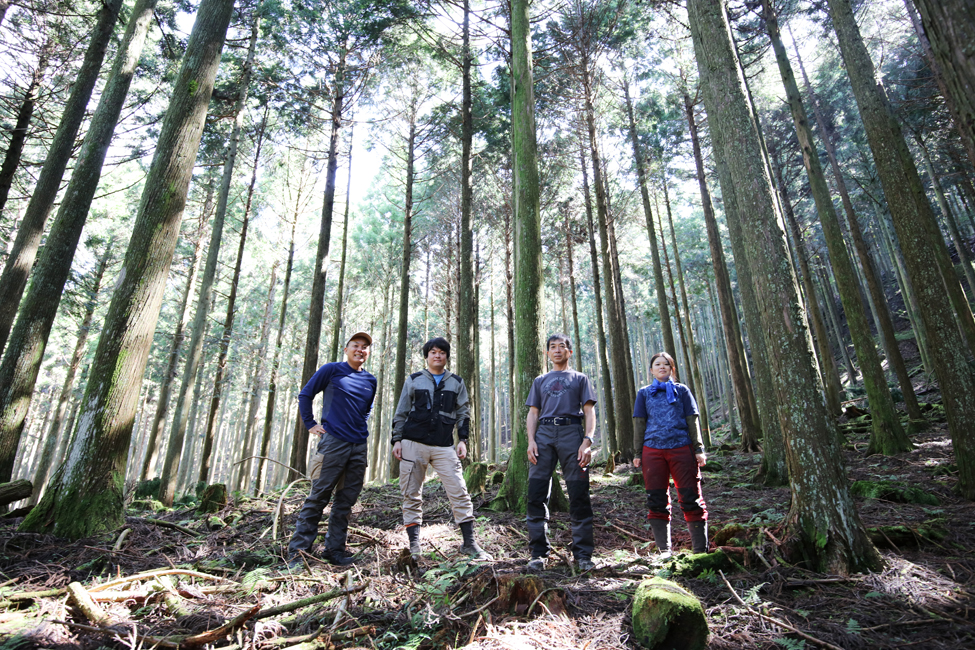 中山林業の社員たち