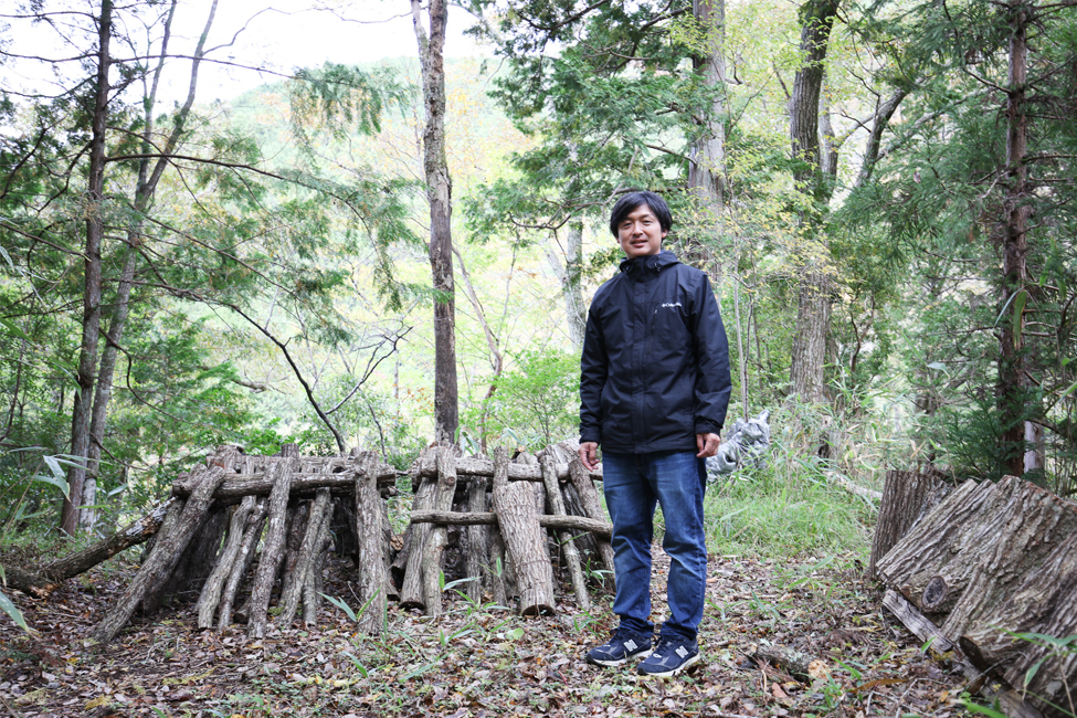 椎茸の菌打ち体験イベントについて語る匠さん