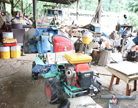 エンジンを載せ替えた草刈機